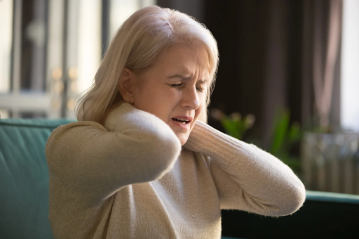 visibly in pain